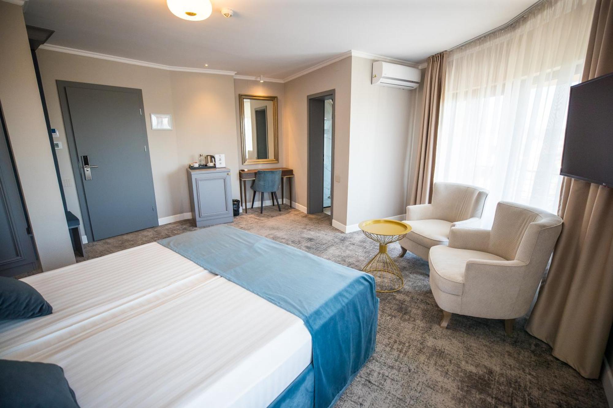 Hotel Meridian Cluj-Napoca Exterior photo